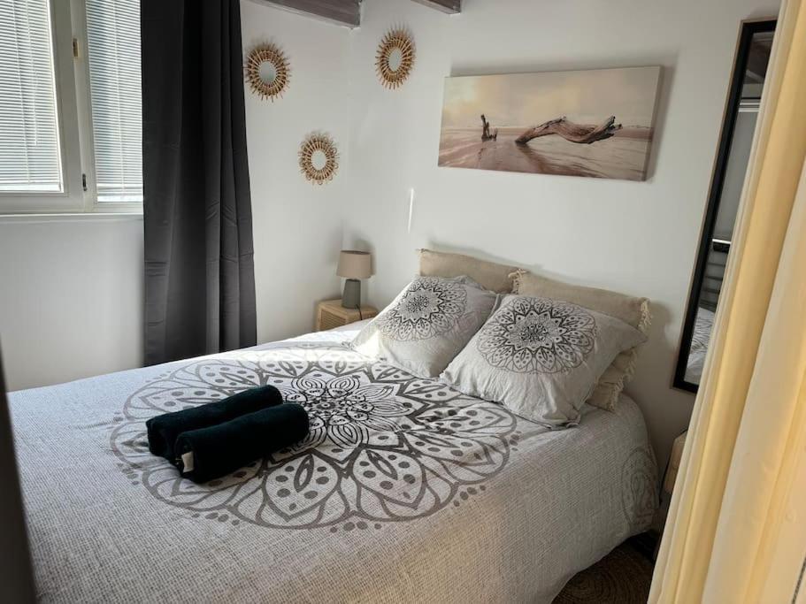 Ღ L'Entr'Act • Au Coeur De Ville Et Du Vieux Port La Rochelle  Luaran gambar